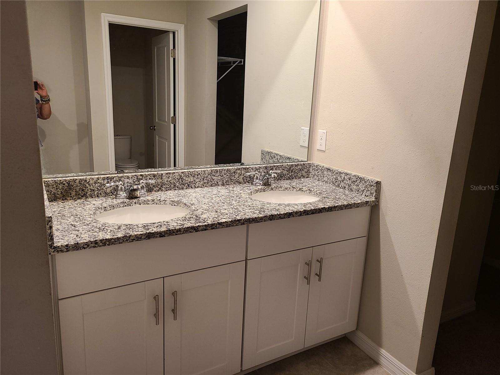 10217 Daybreak Gln Property Photo 11