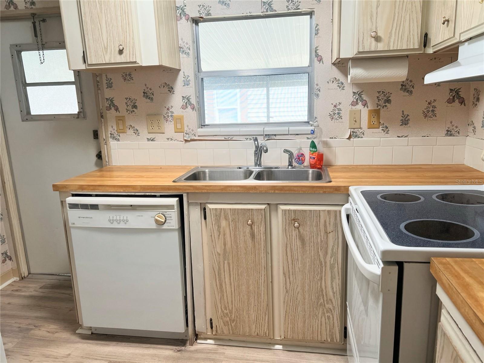 103 S Fiji Cir Property Photo 25