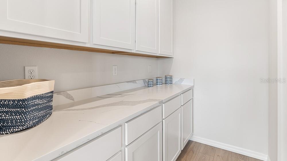 10932 Streaming Fields Ct Property Photo 6