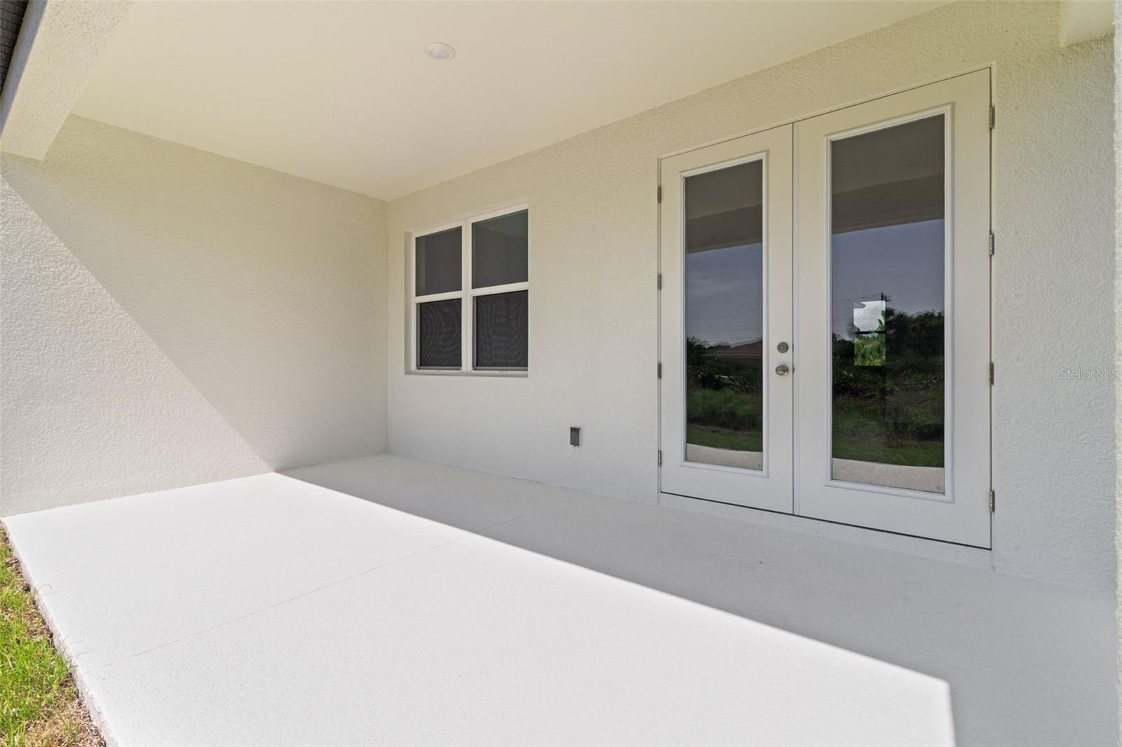 7329 Athens Ter Property Photo 7