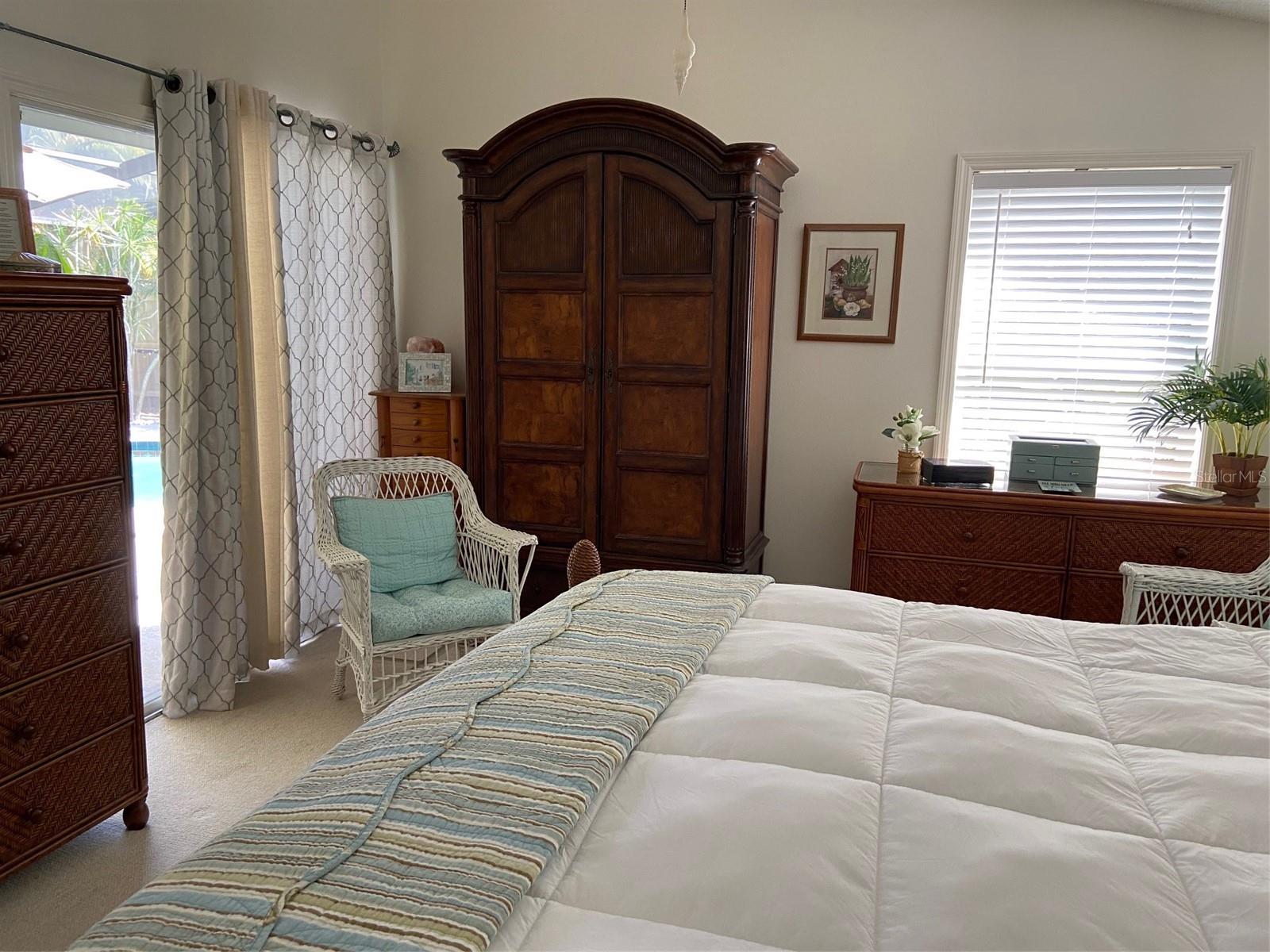 5406 83rd Ter E Property Photo 8