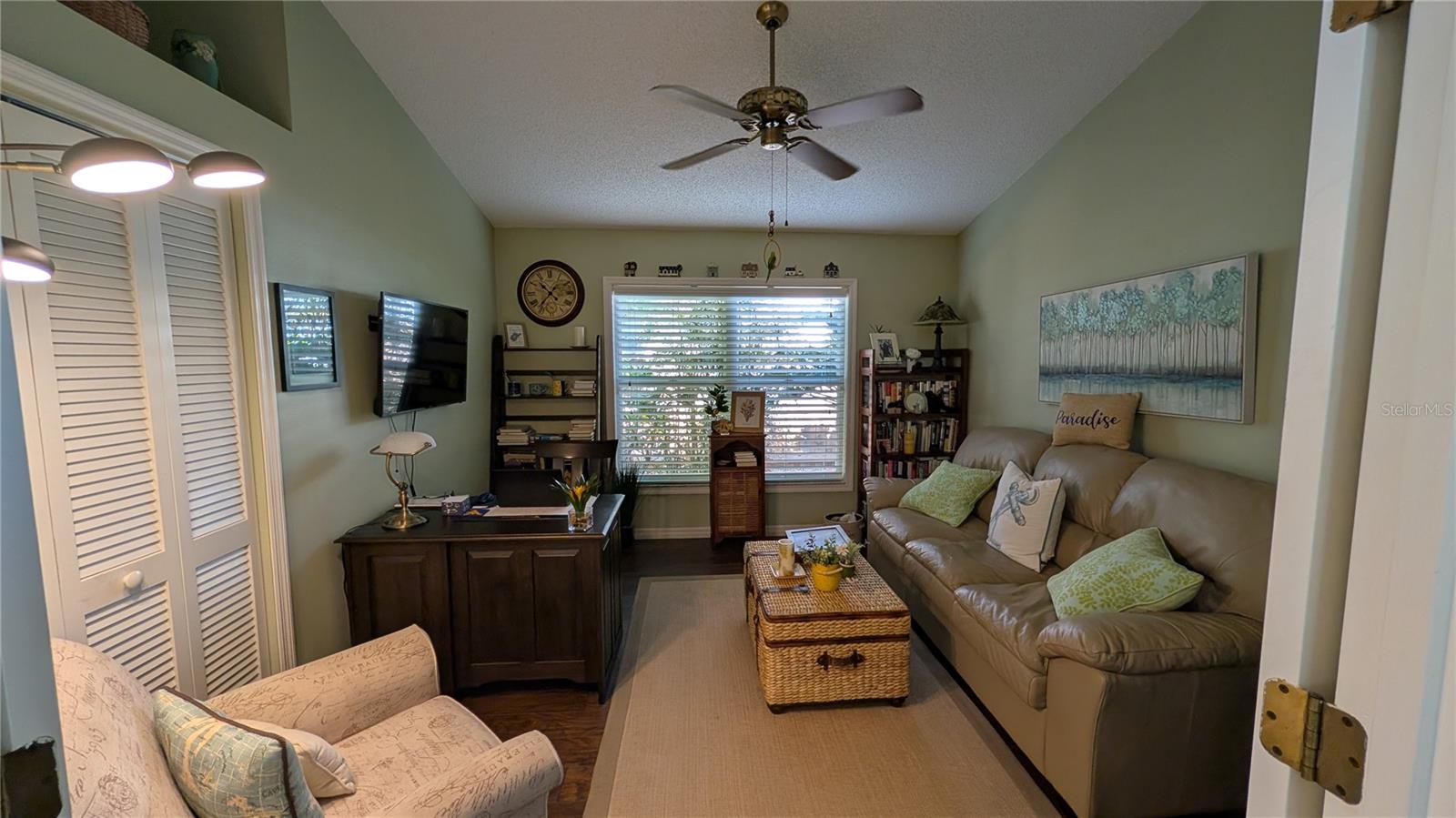 5406 83rd Ter E Property Photo 12