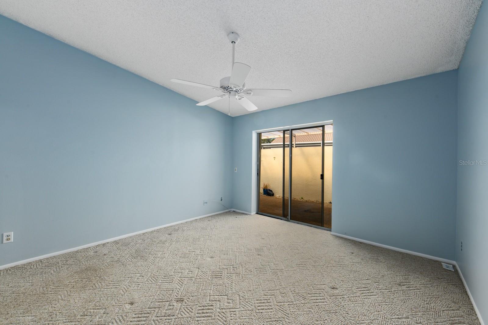 5528 37th St E #5528 Property Photo 8