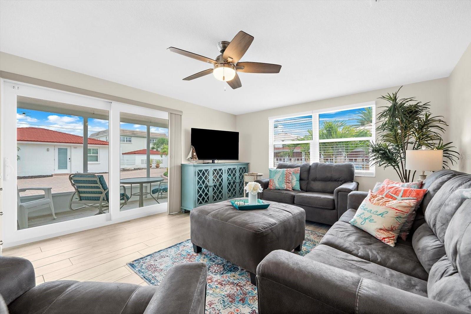 6154 Midnight Pass Rd #b1 Property Photo 16