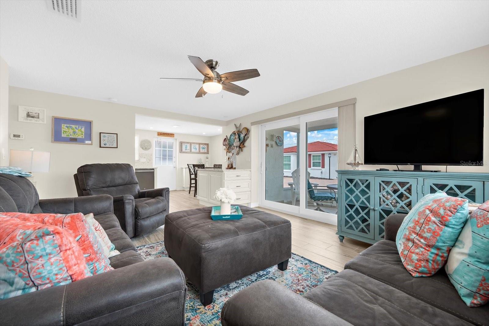 6154 Midnight Pass Rd #b1 Property Photo 17