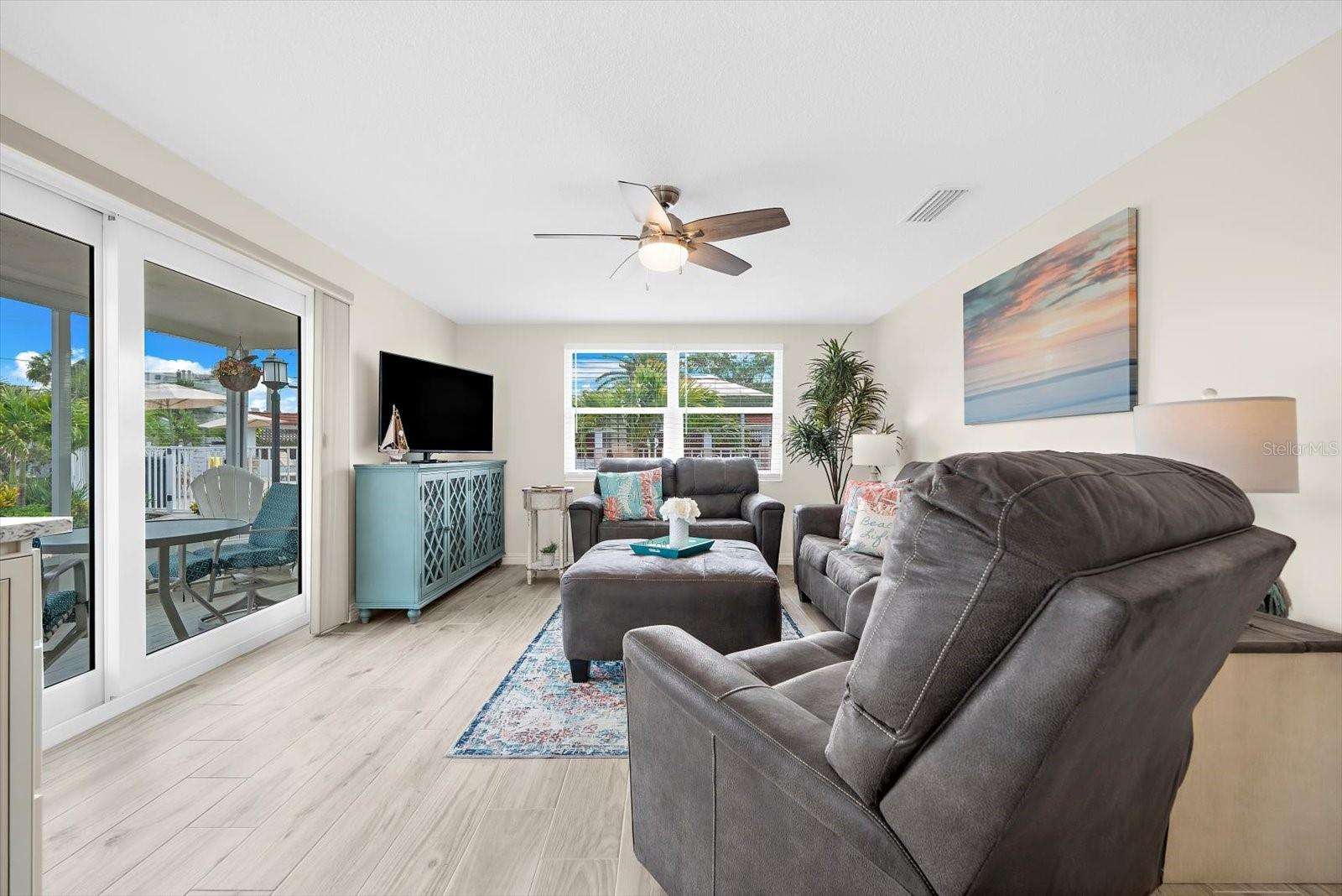 6154 Midnight Pass Rd #b1 Property Photo 18