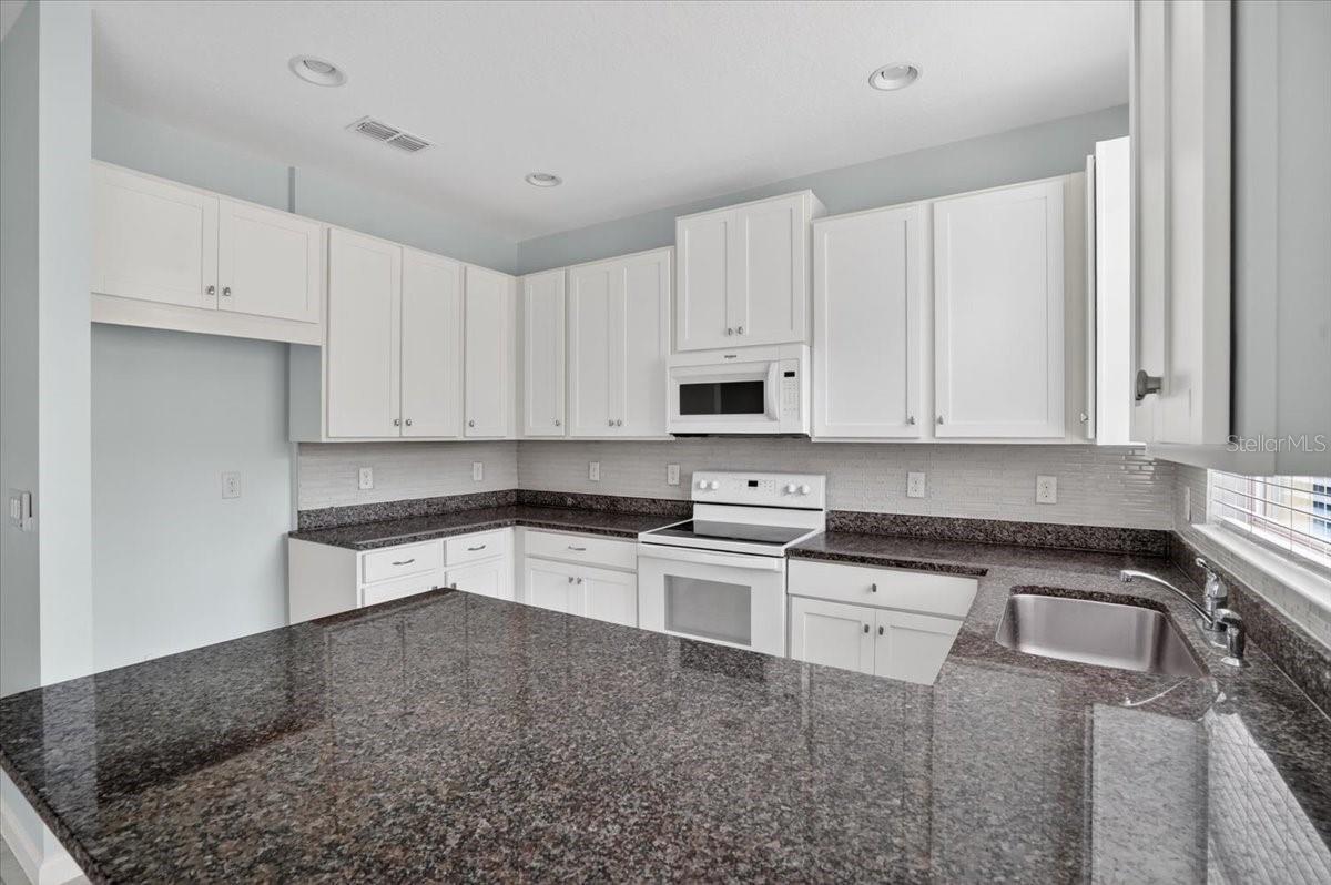 5057 Skyview Ln Property Photo 12