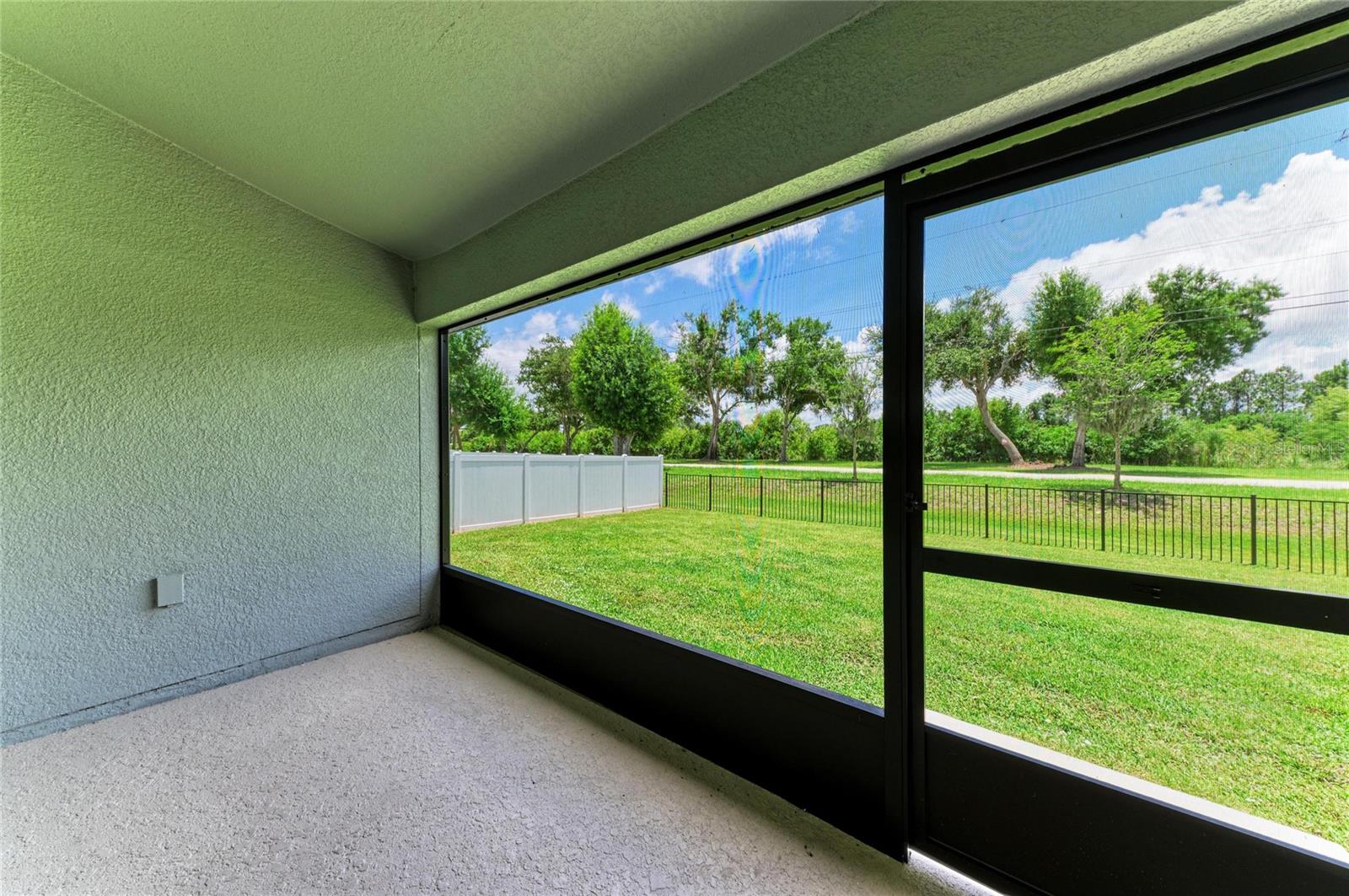 9421 43rd Ct E Property Photo 28