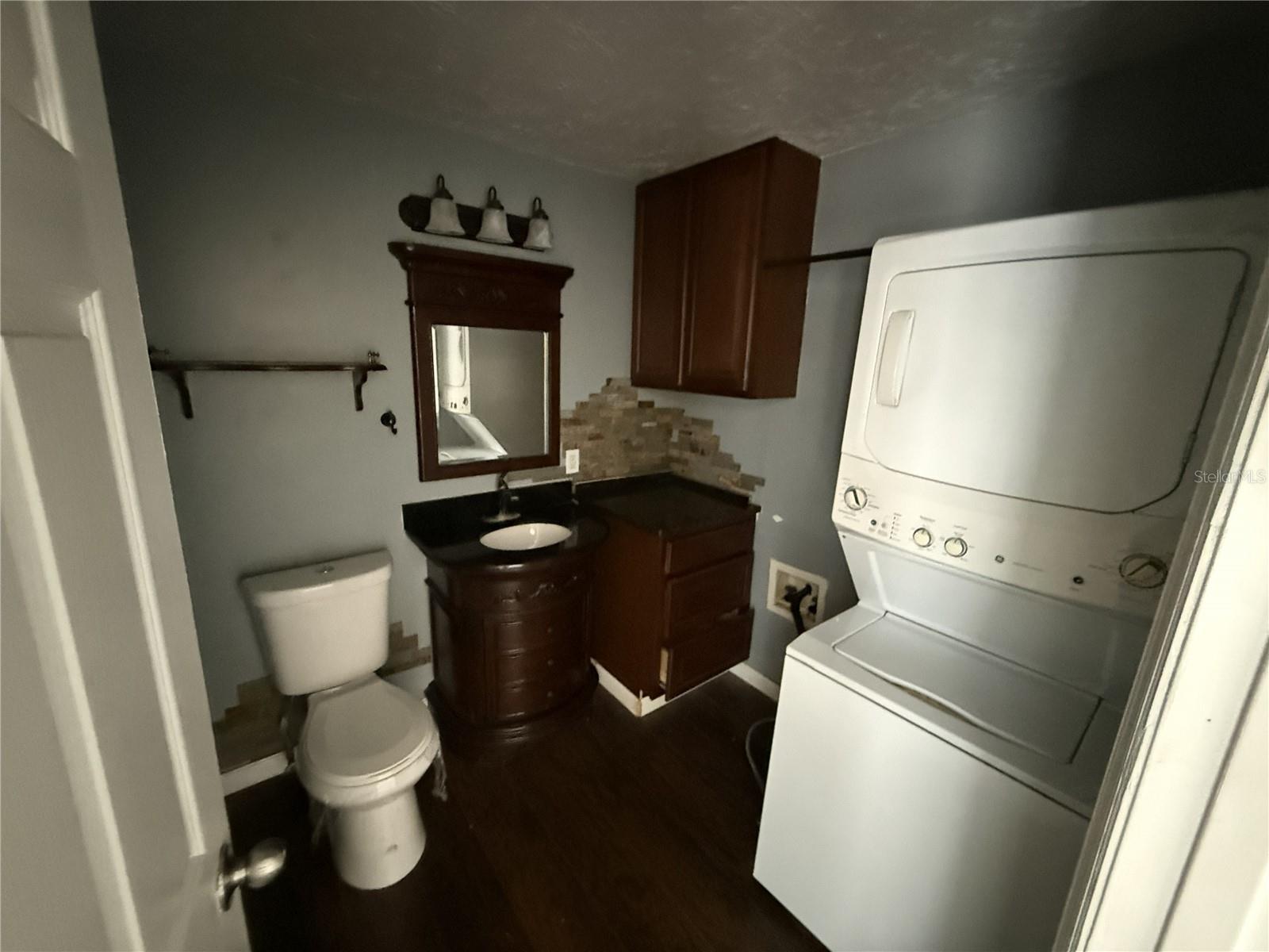 1810 9th St W Property Photo 7