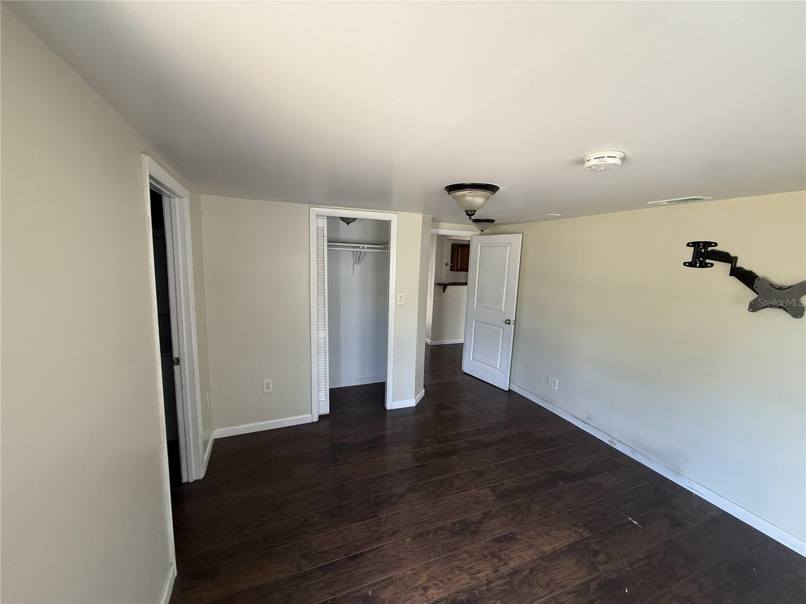 1810 9th St W Property Photo 8