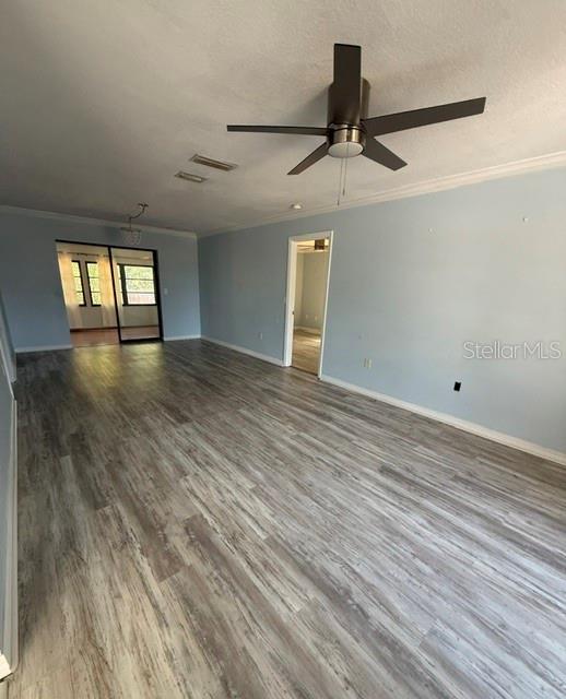 465 E Seminole Dr Property Photo 3