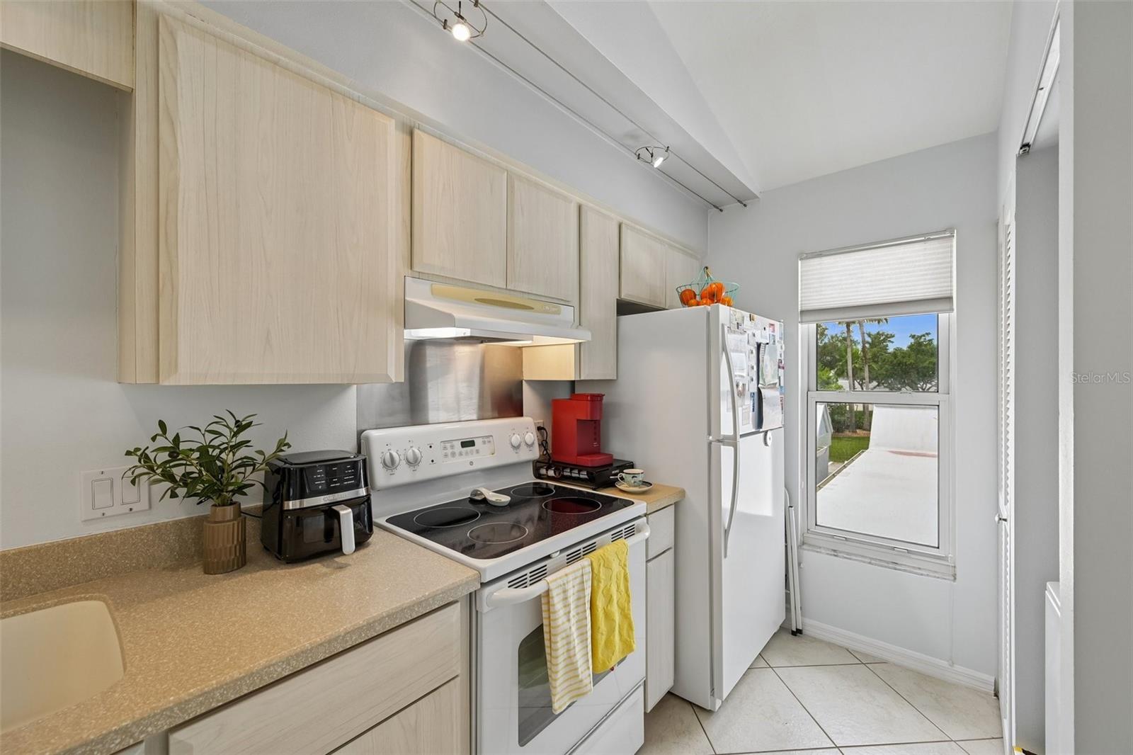 1041 Capri Isles Blvd #209 Property Photo 13