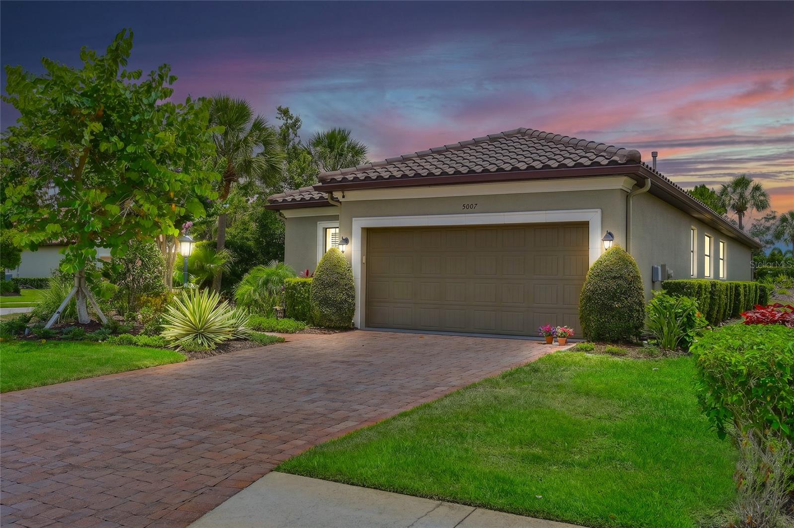 5007 Serata Dr Property Photo 2