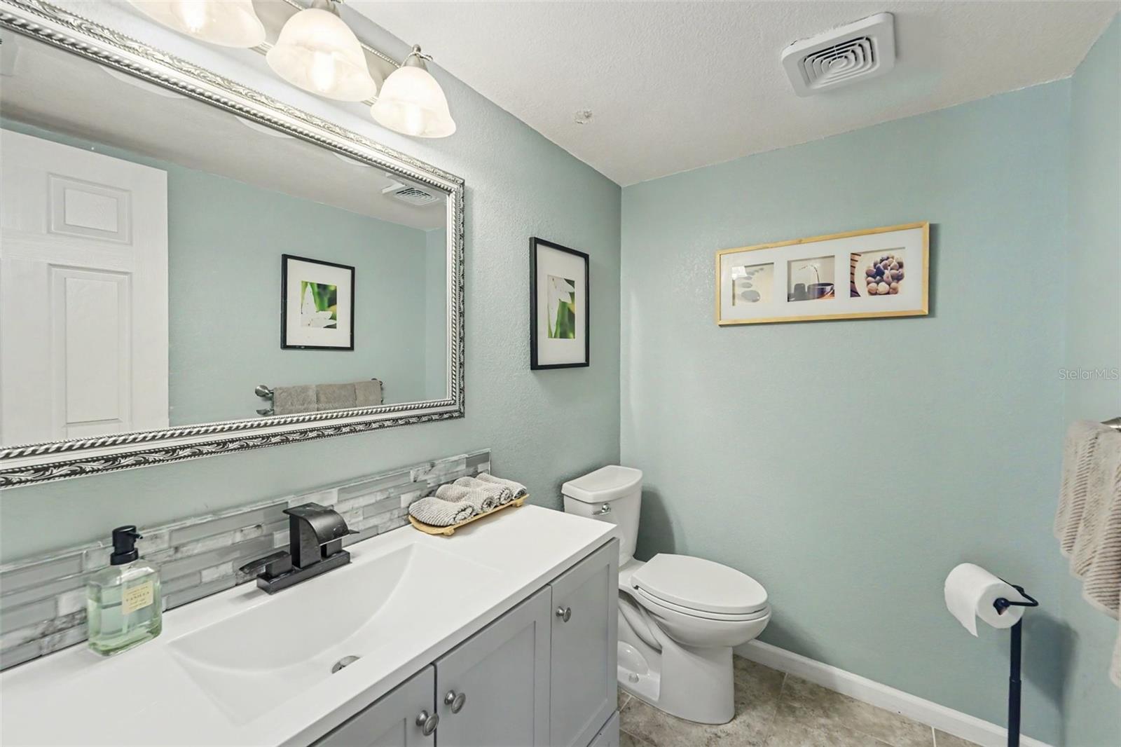 1615 Saint Pauls Dr Property Photo 21