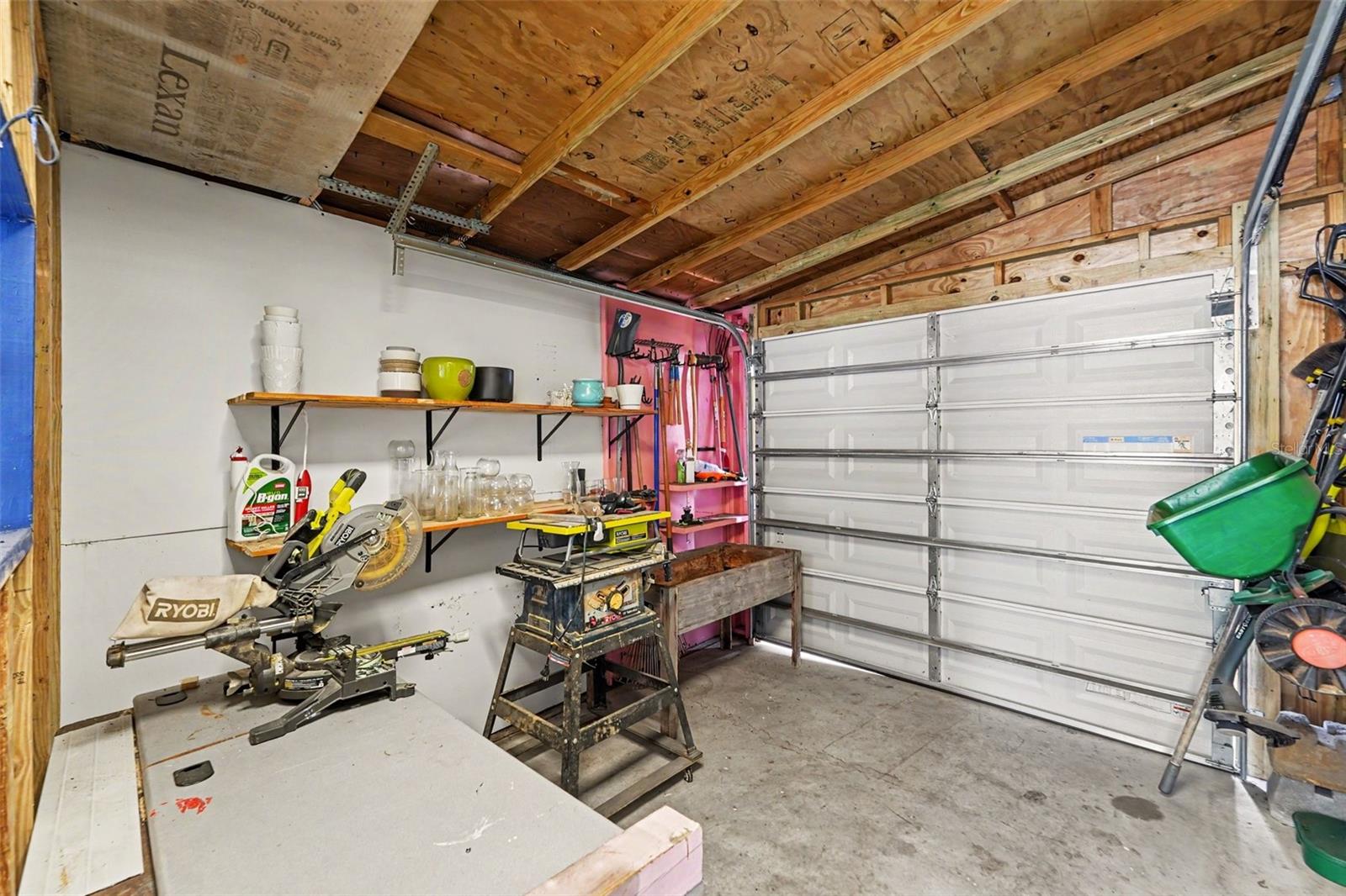 1615 Saint Pauls Dr Property Photo 28