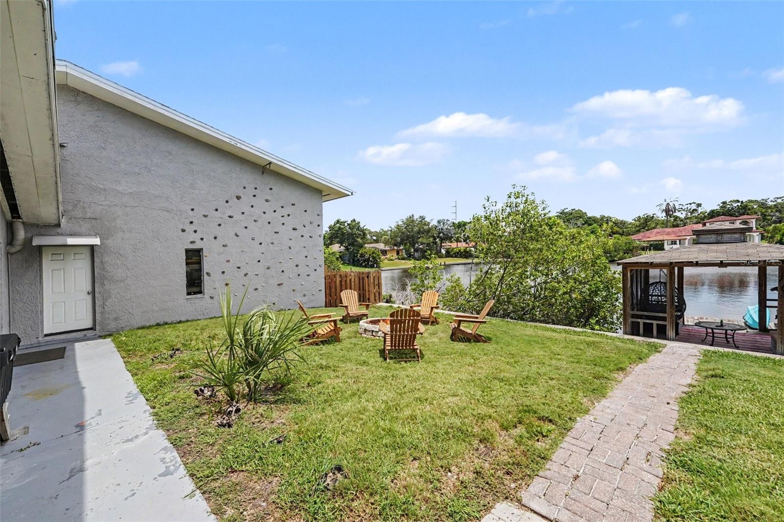 1615 Saint Pauls Dr Property Photo 33