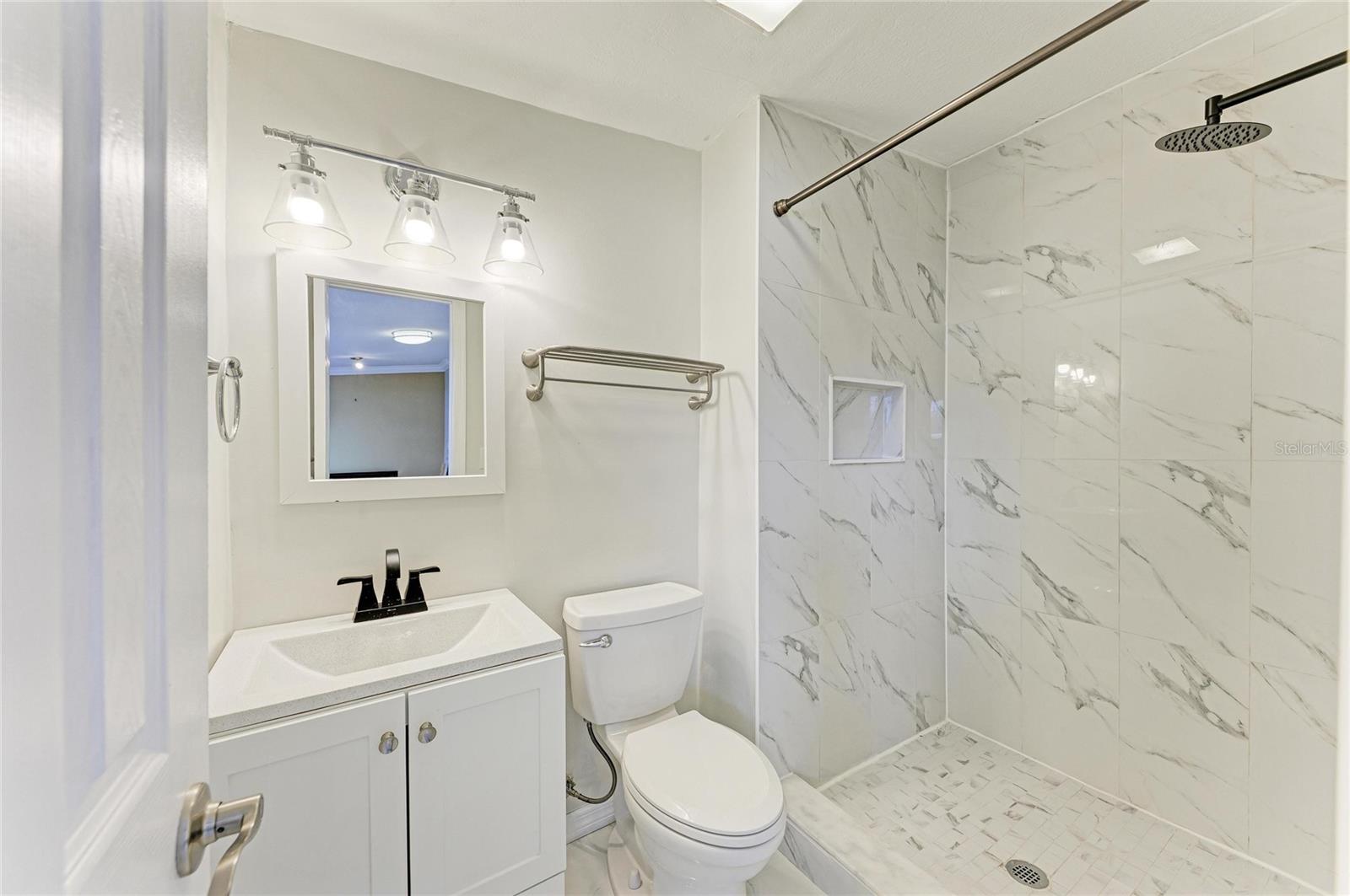 161 Suntan Ave Property Photo 33