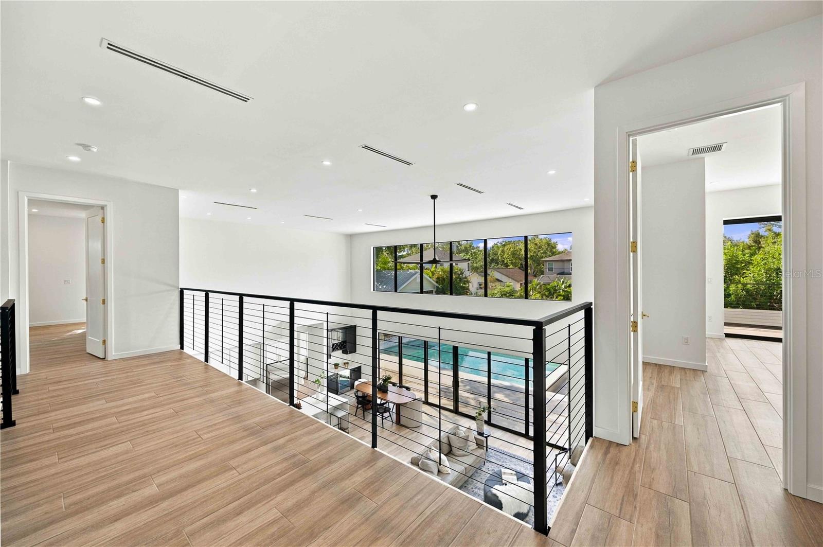 2258 Arlington St Property Photo 41