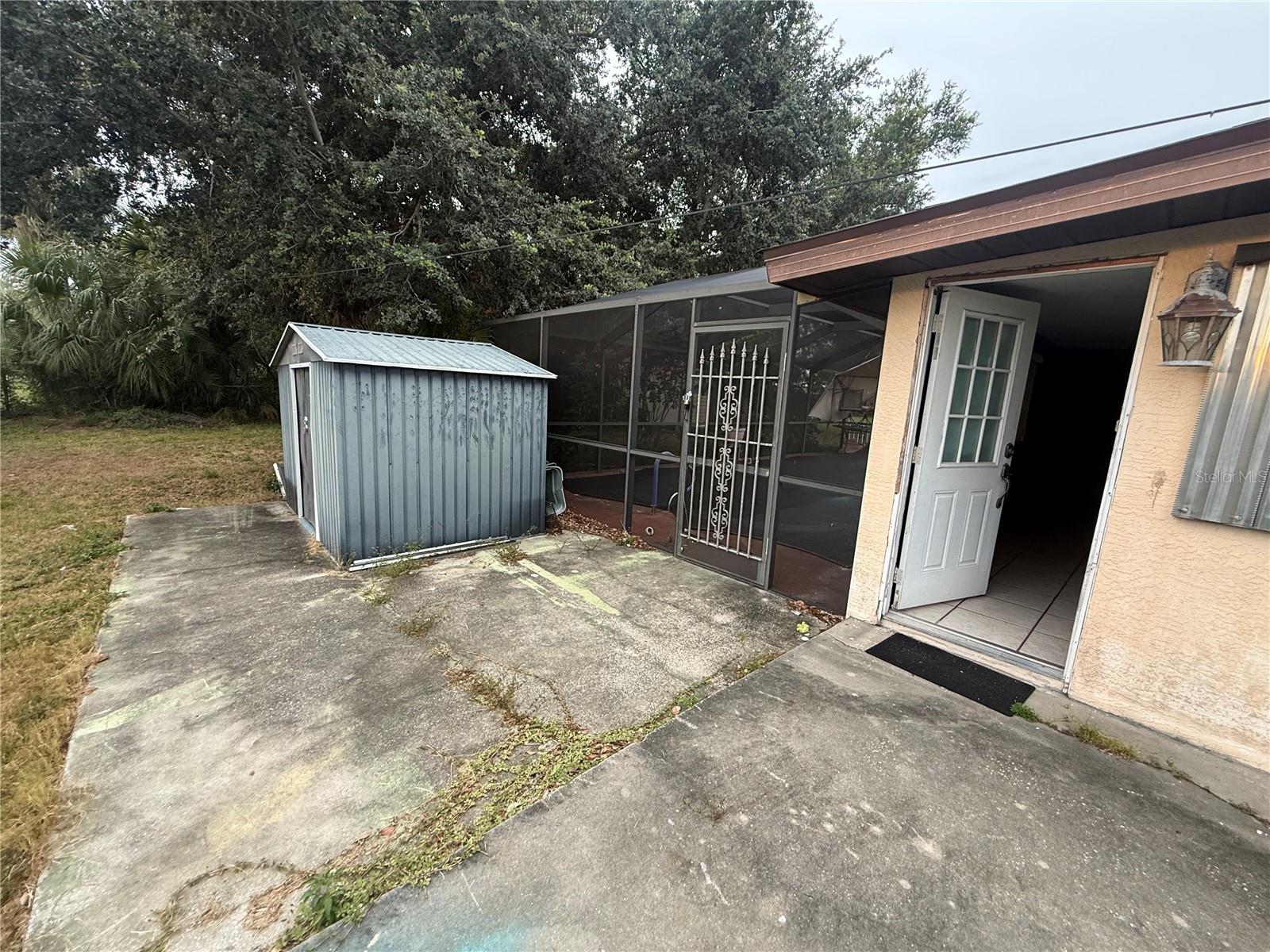 23014 Mcnulty Ave Property Photo 17