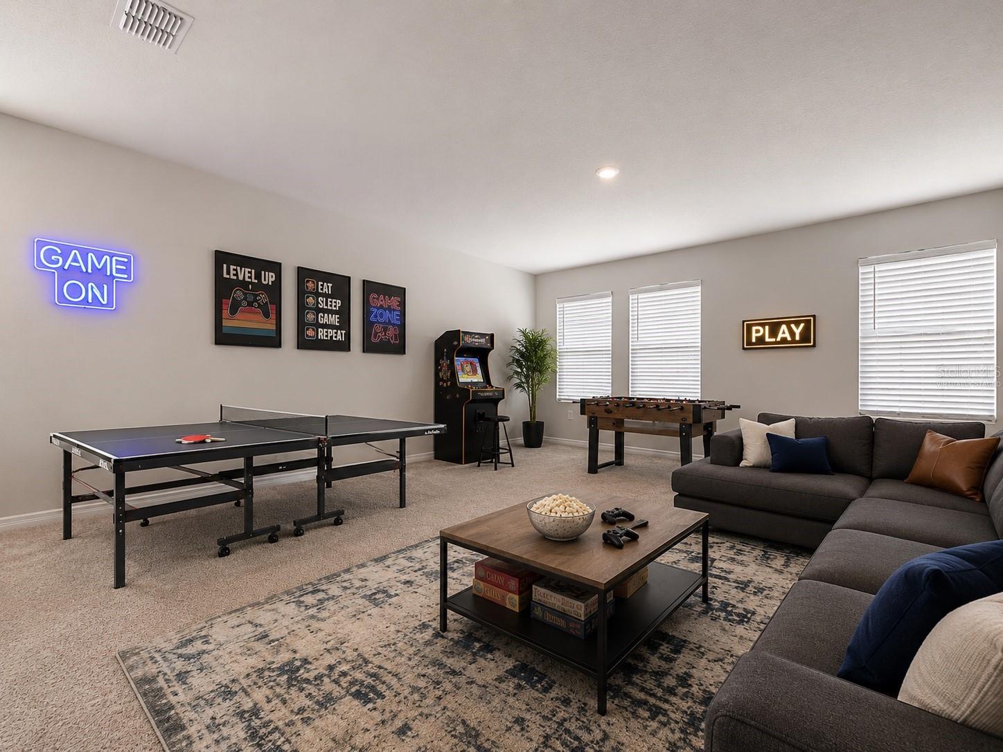 4020 Lively Coral Pl Property Photo 3