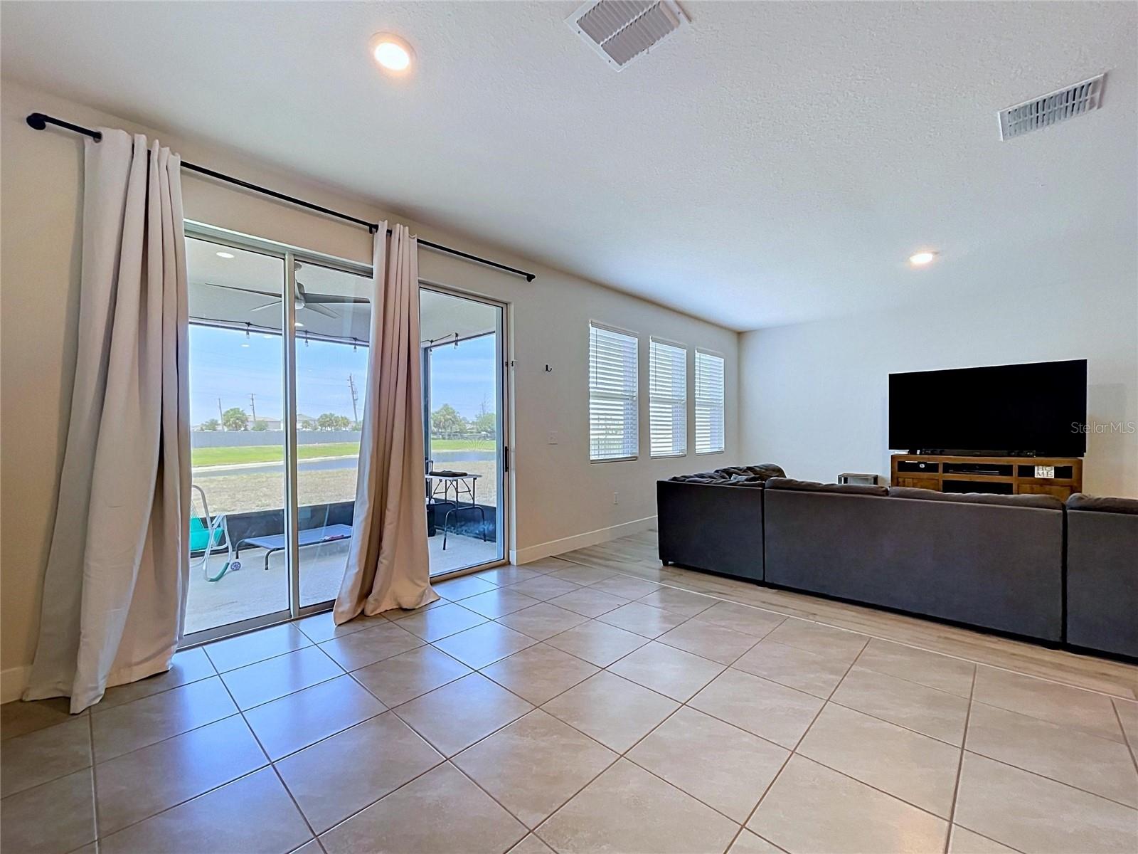 4020 Lively Coral Pl Property Photo 11
