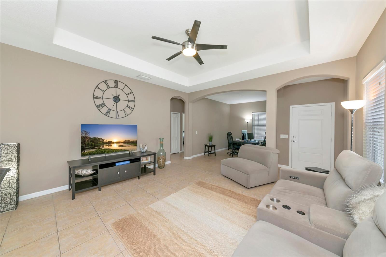 4930 Newport News Cir Property Photo 3