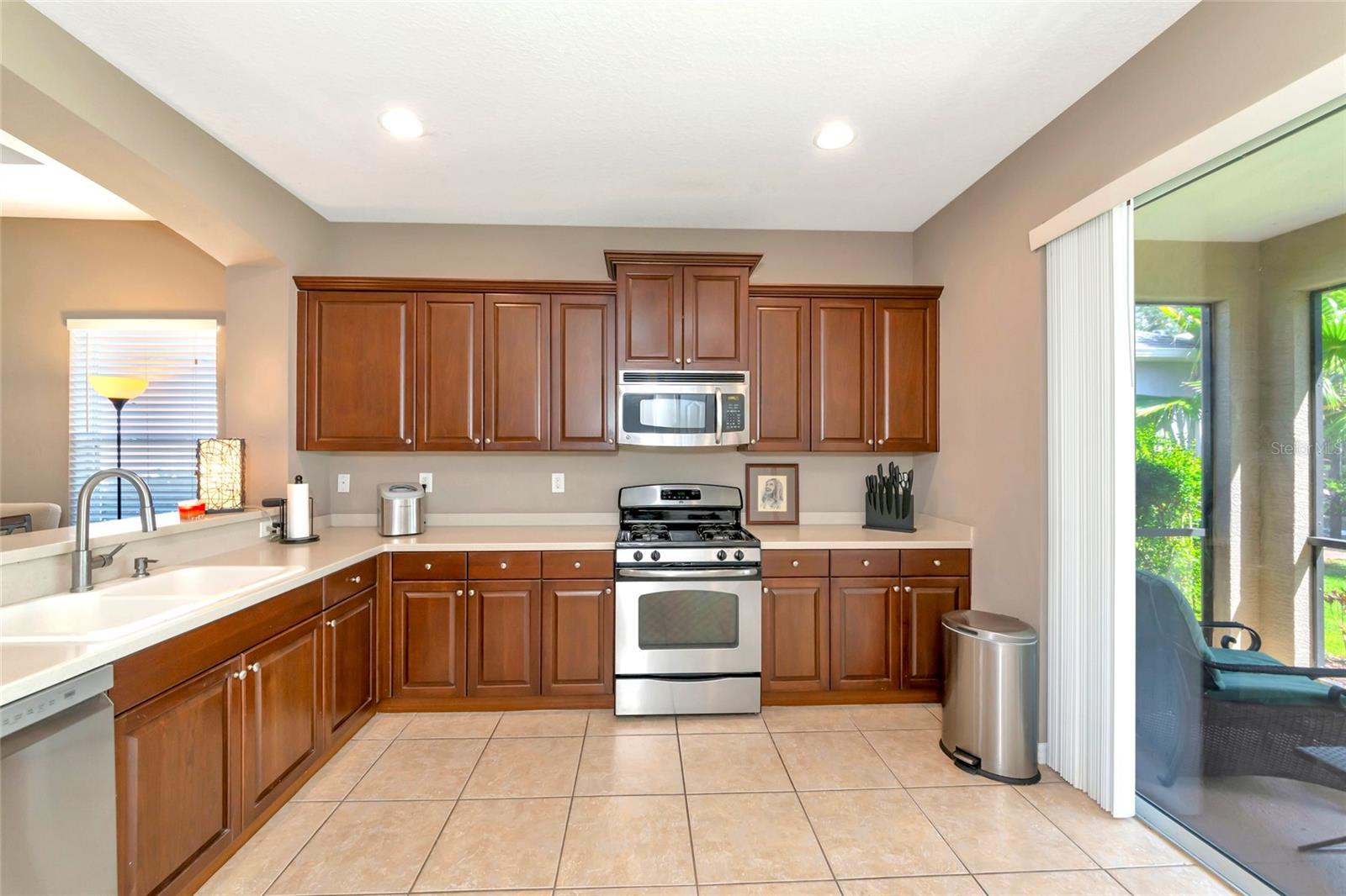 4930 Newport News Cir Property Photo 7