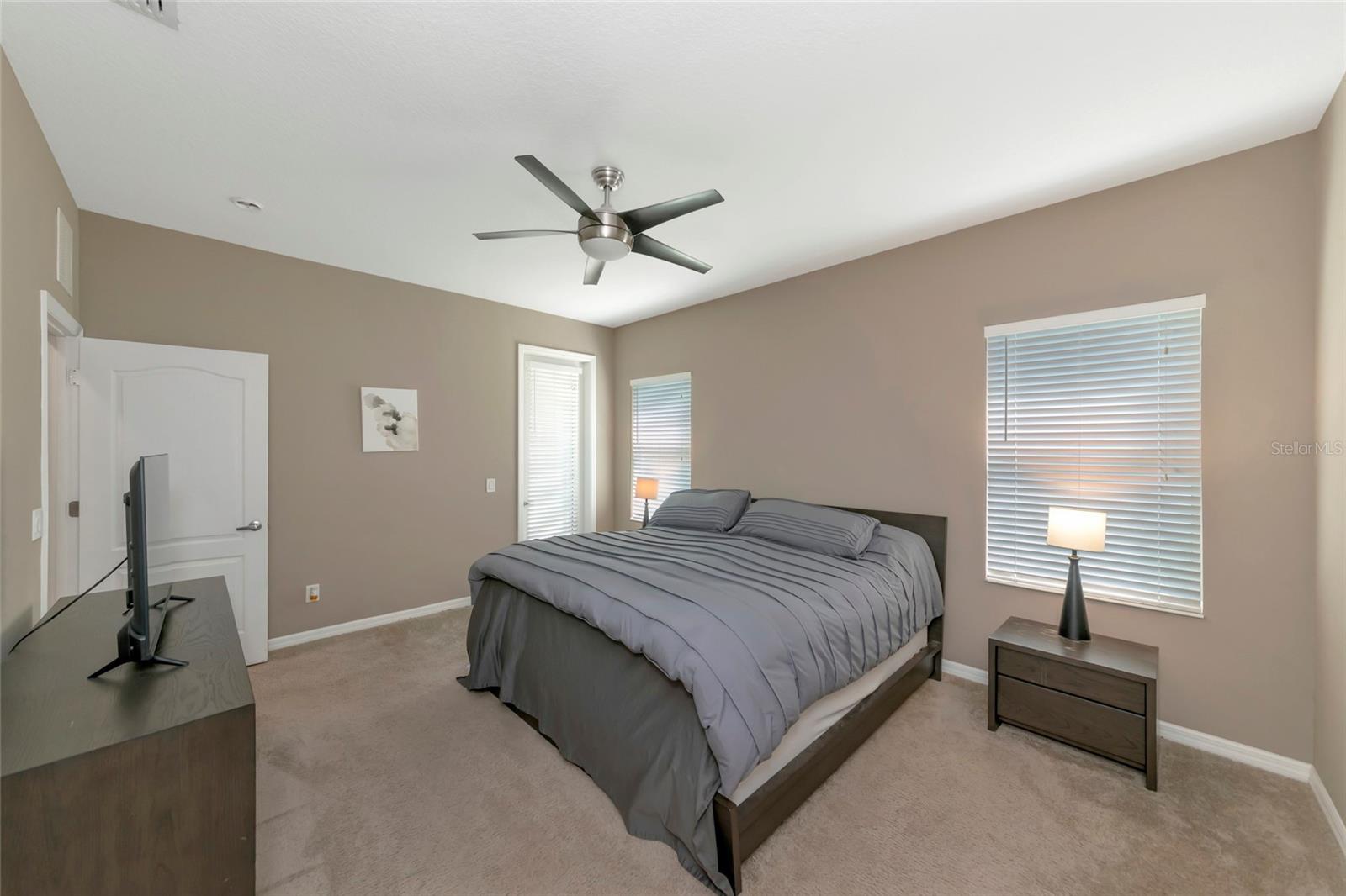 4930 Newport News Cir Property Photo 12