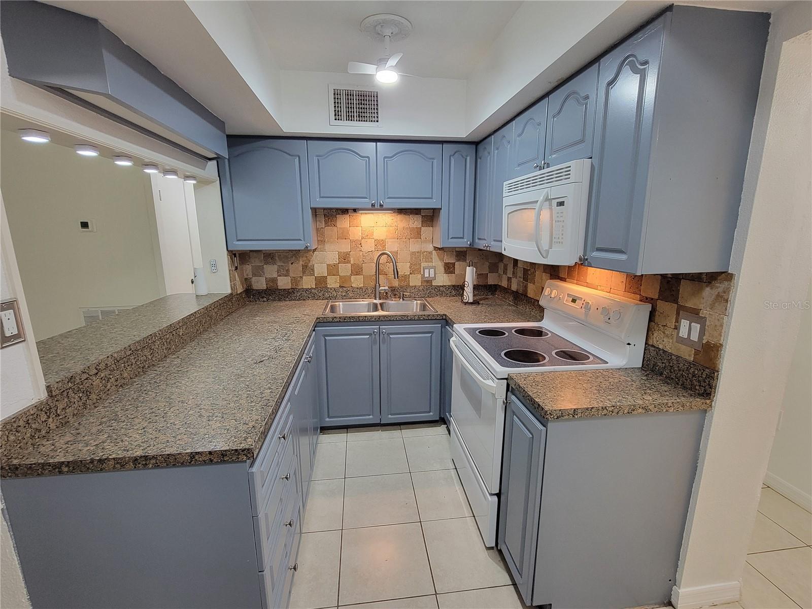 1375 Myrtle St Property Photo 19