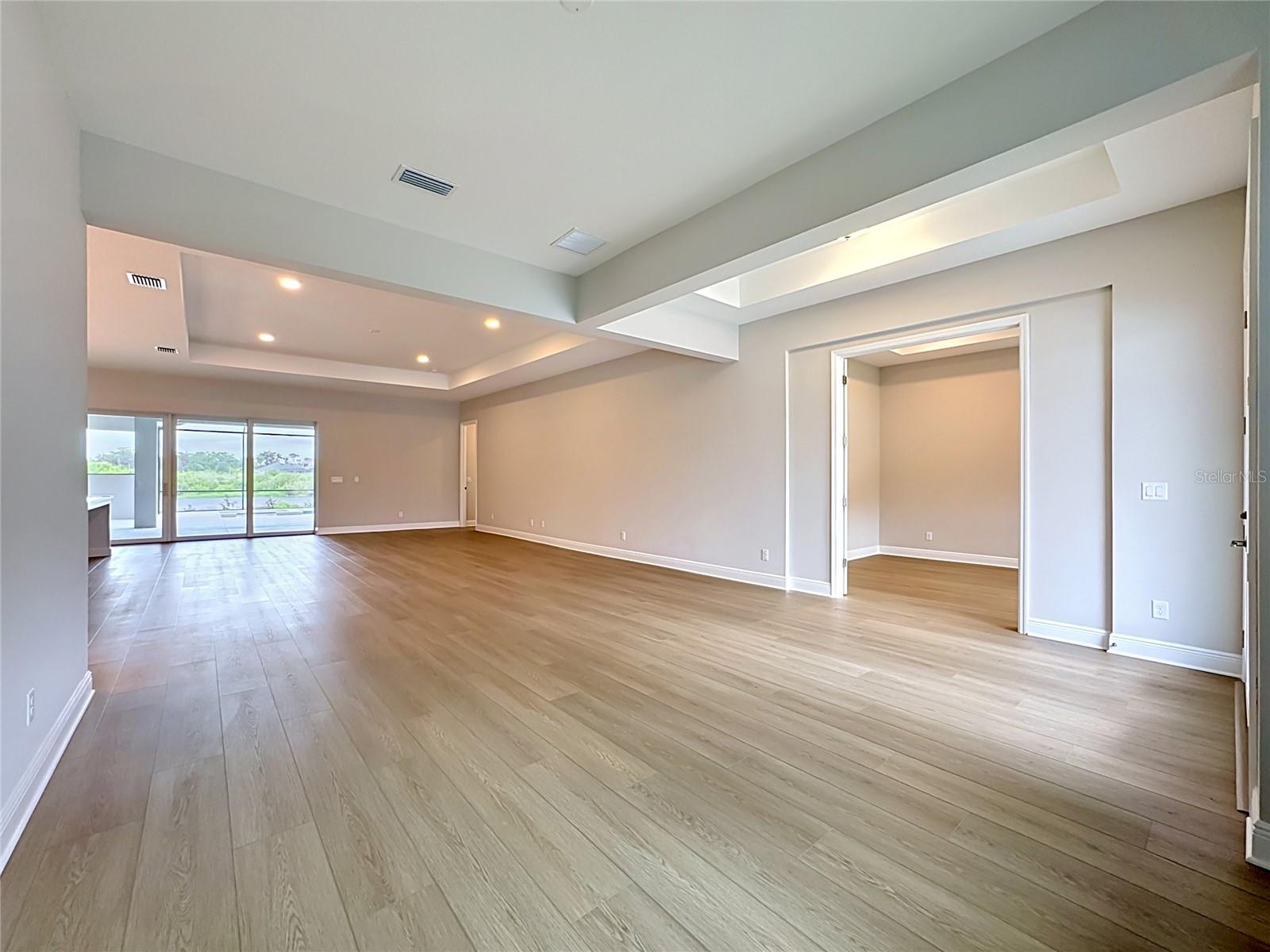 12422 Stonegate Trl Property Photo 2