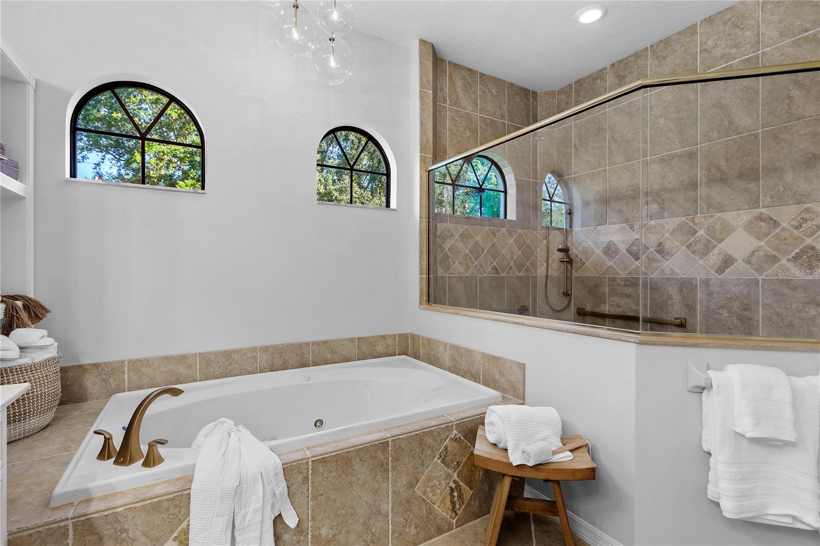 6410 Butlers Crest Dr Property Photo 18