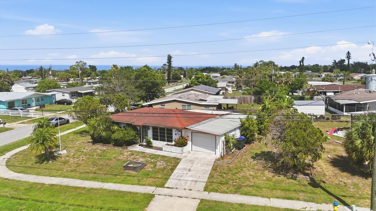 4751 S Biscayne Dr Property Photo 3