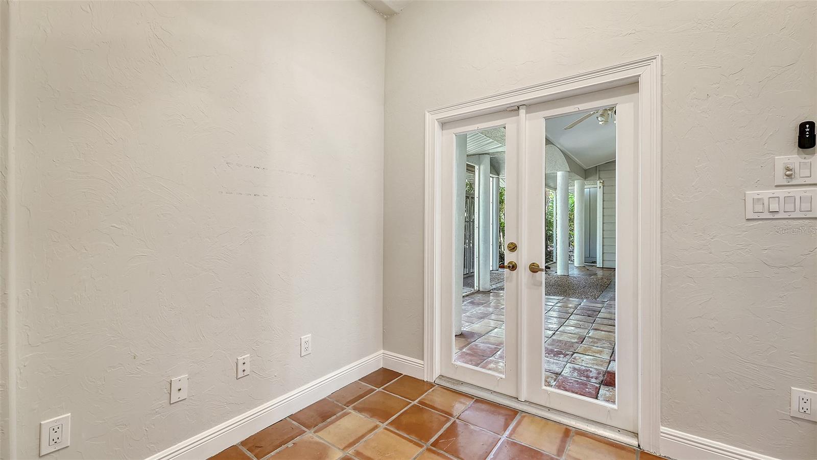 4935 Riverwood Ave Property Photo 44