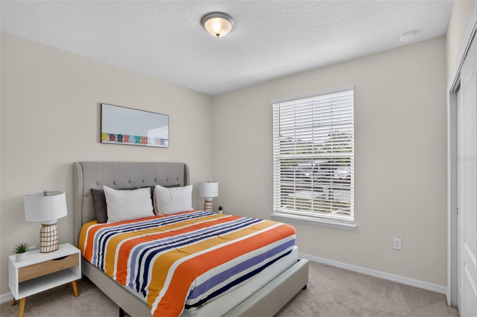 7573 Oak Spring Ln Property Photo 5