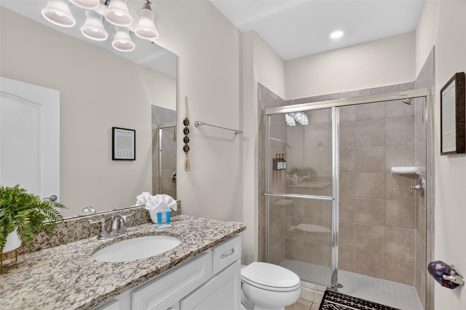 7573 Oak Spring Ln Property Photo 7