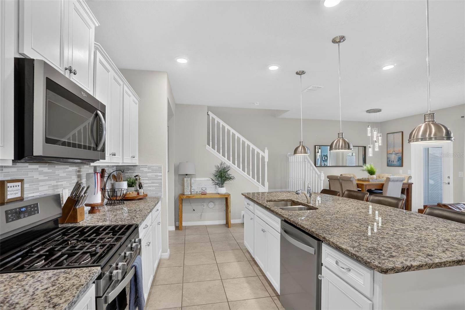 7573 Oak Spring Ln Property Photo 12