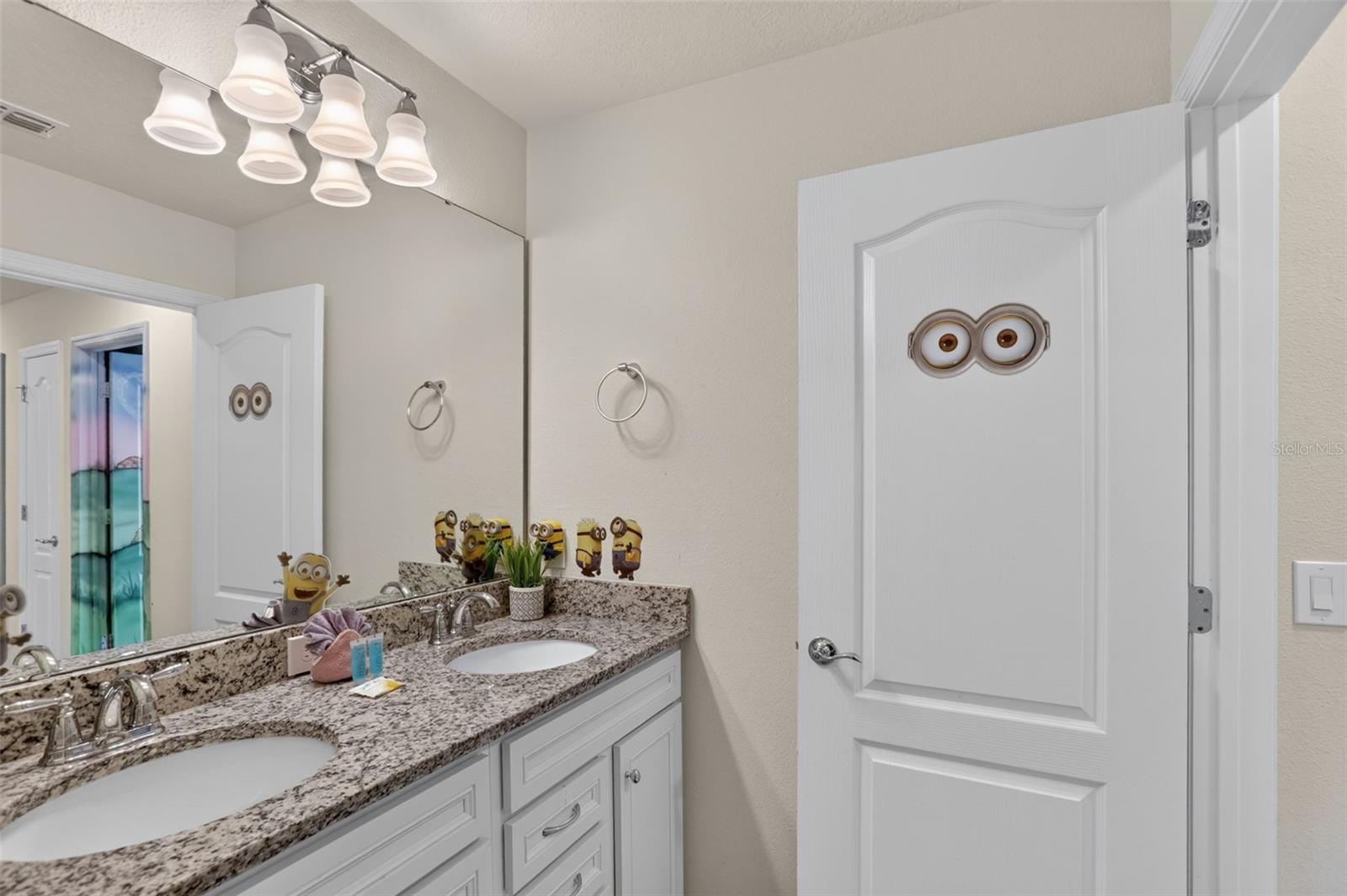 7573 Oak Spring Ln Property Photo 24