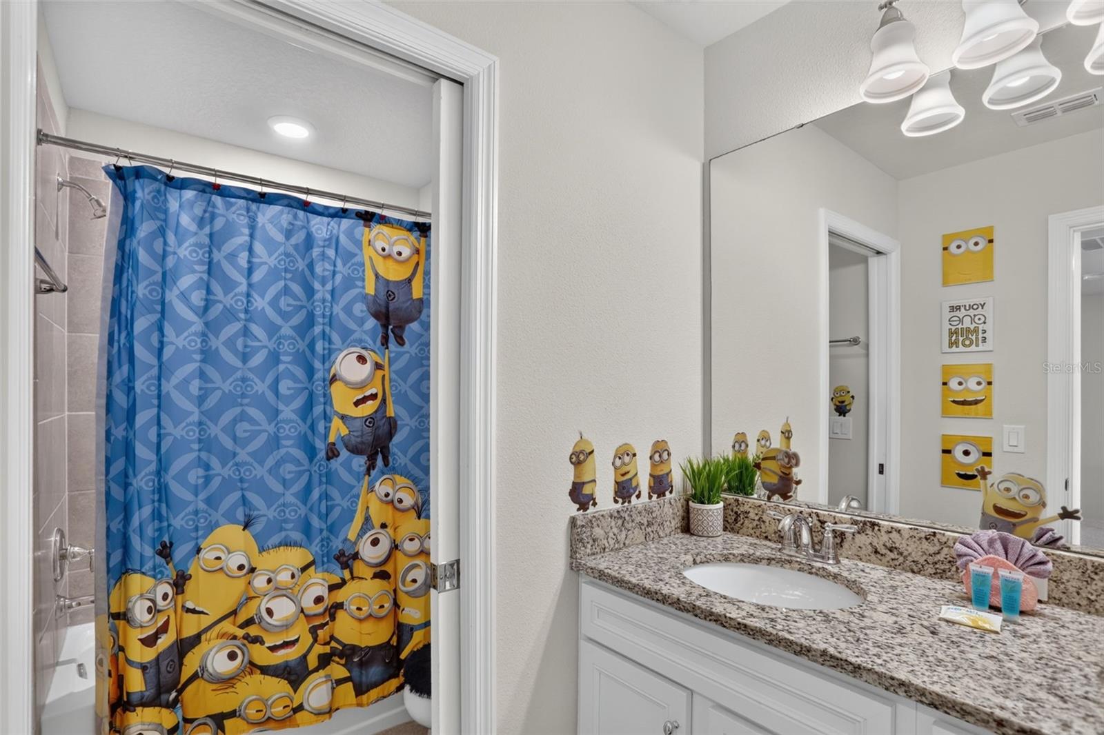7573 Oak Spring Ln Property Photo 25