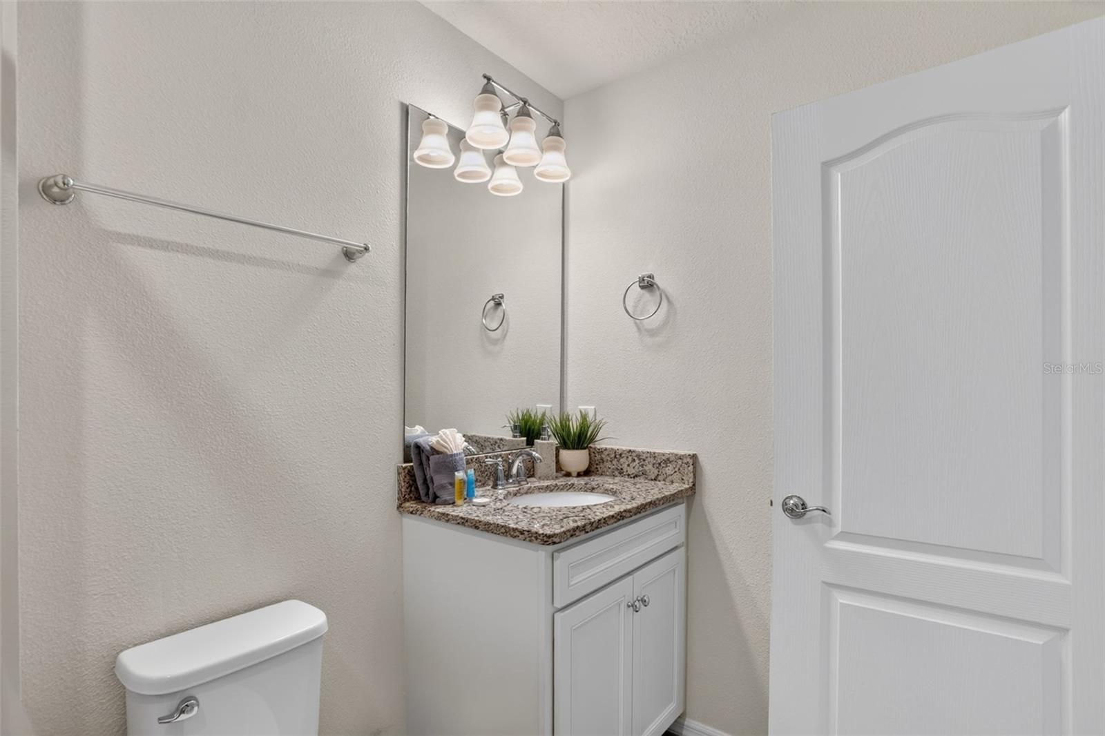 7573 Oak Spring Ln Property Photo 35