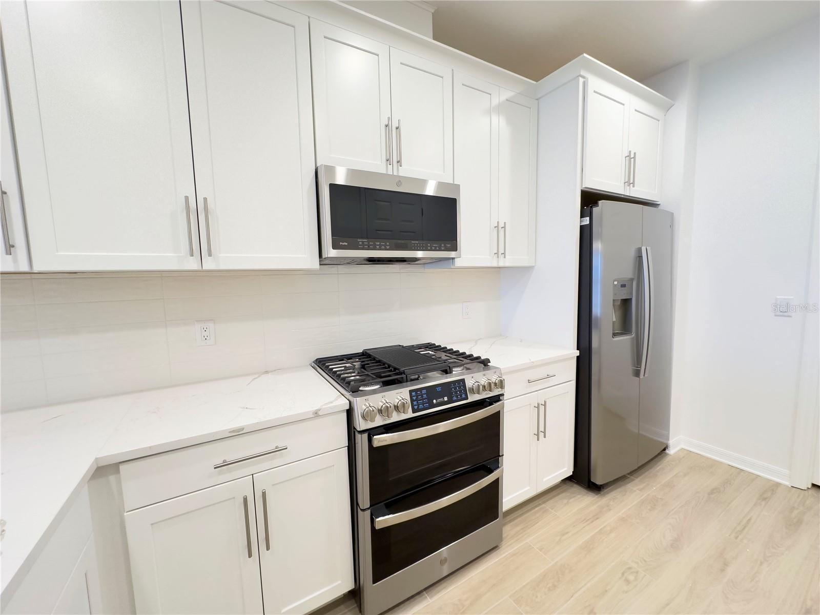 17929 Cherished Loop Property Photo 7