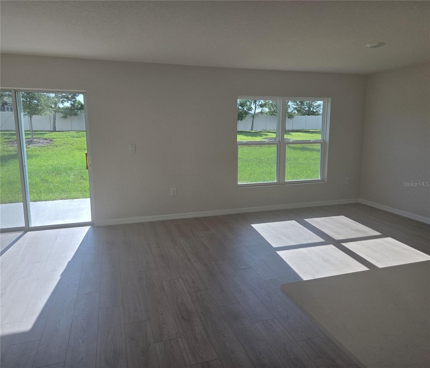 10908 44th Ave E Property Photo 5