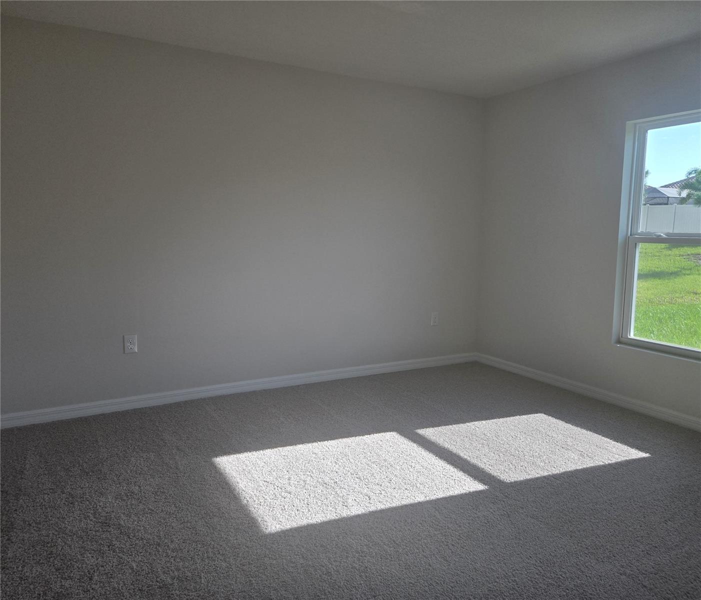 10908 44th Ave E Property Photo 6