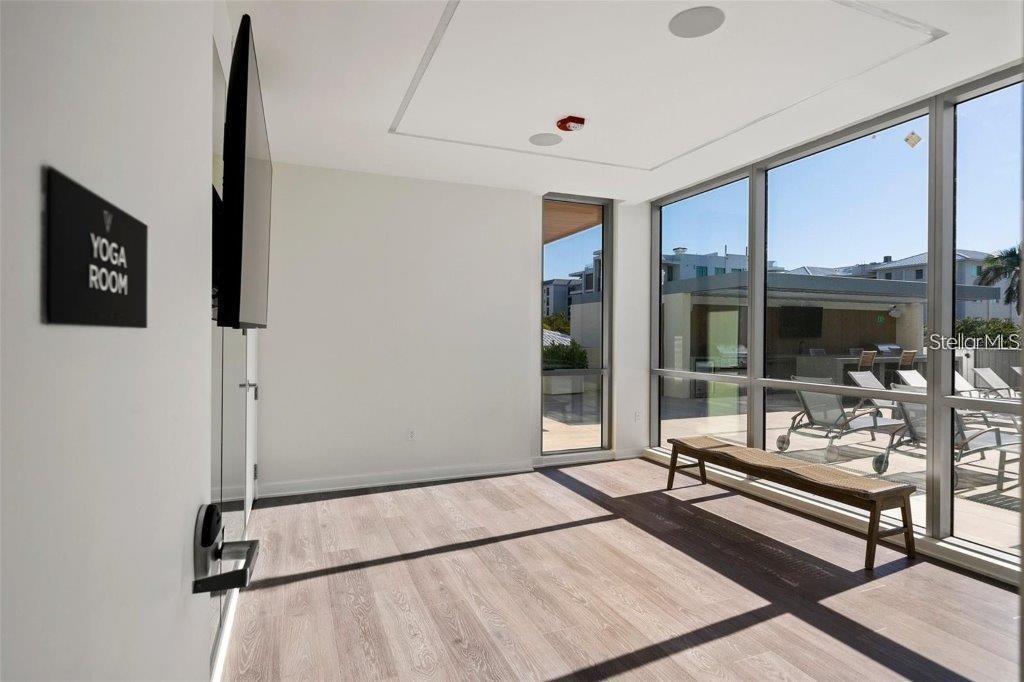 111 Golden Gate Pt #802ph Property Photo 54