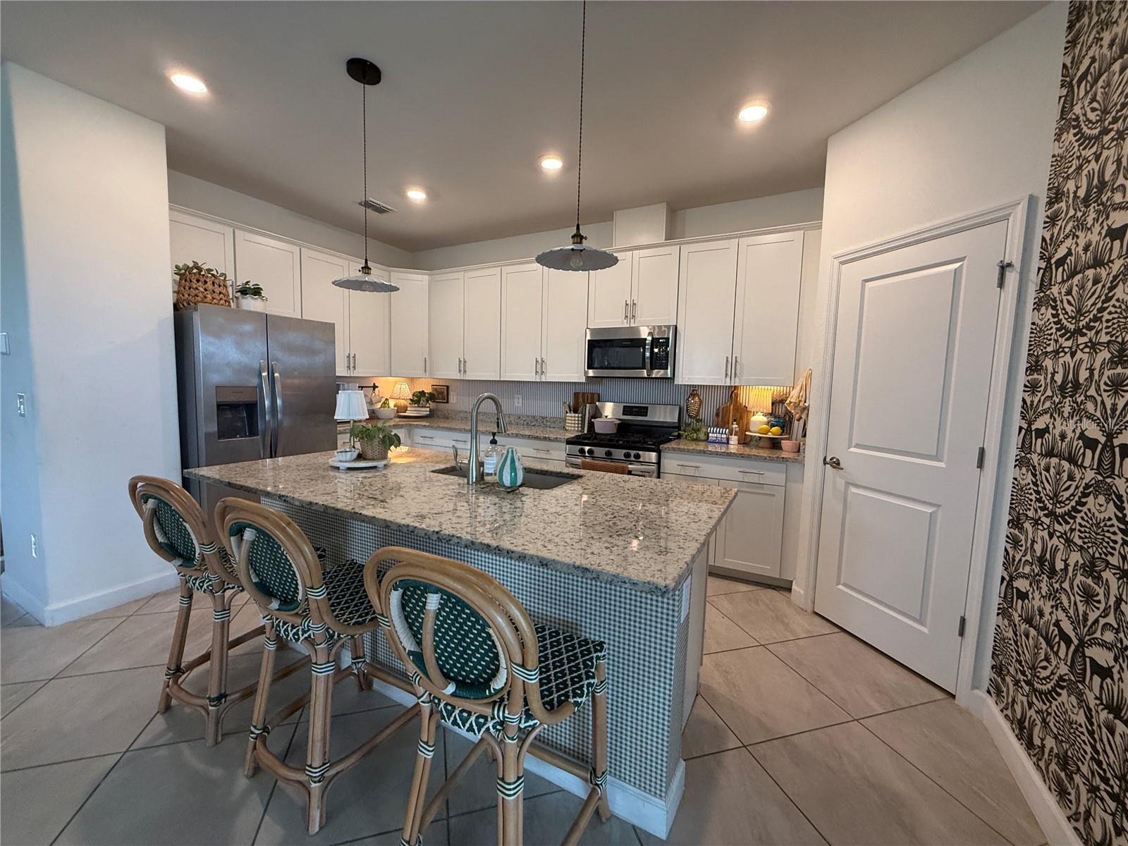 5132 Coral Reef Way Property Photo 3