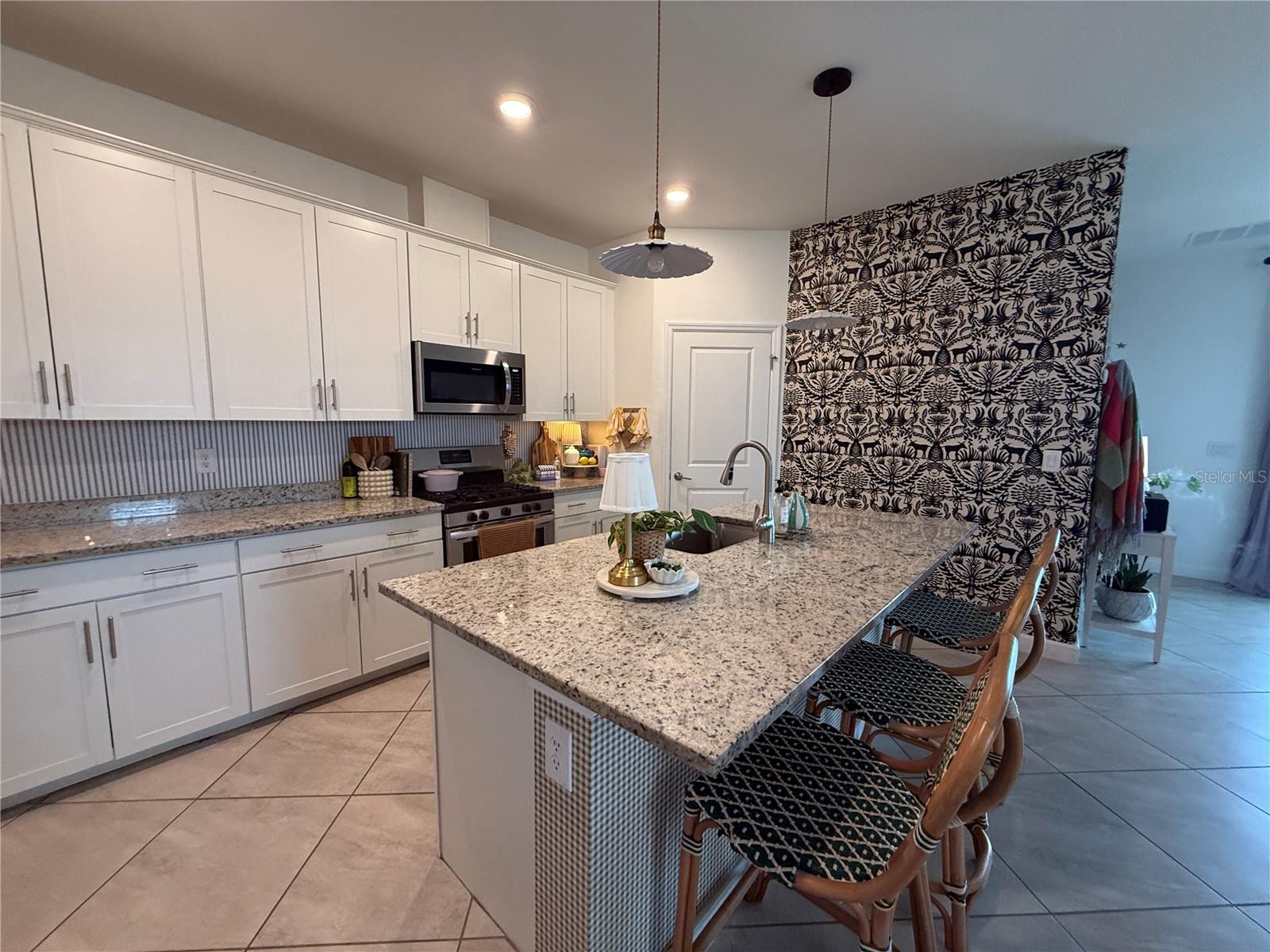 5132 Coral Reef Way Property Photo 4