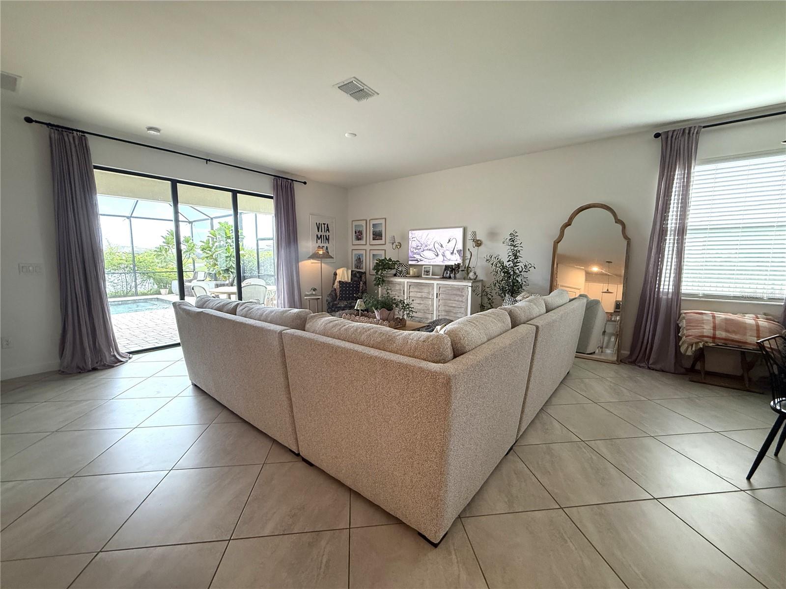 5132 Coral Reef Way Property Photo 9