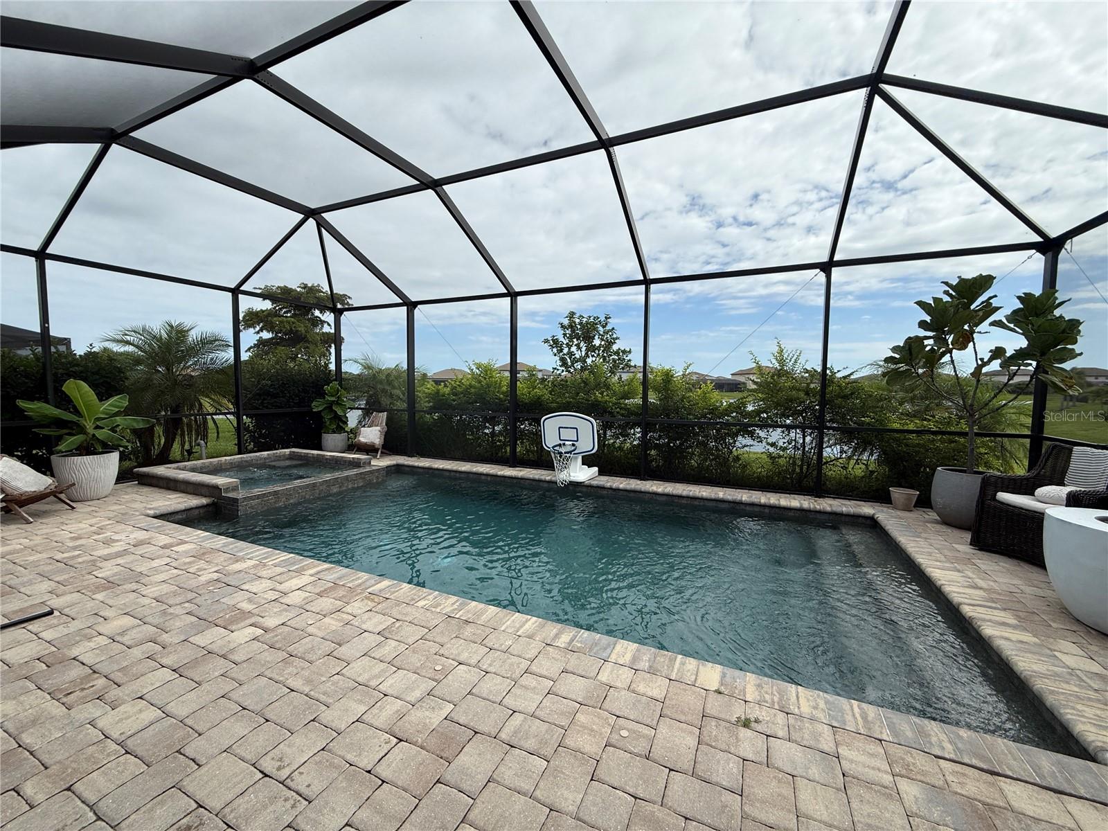 5132 Coral Reef Way Property Photo 24