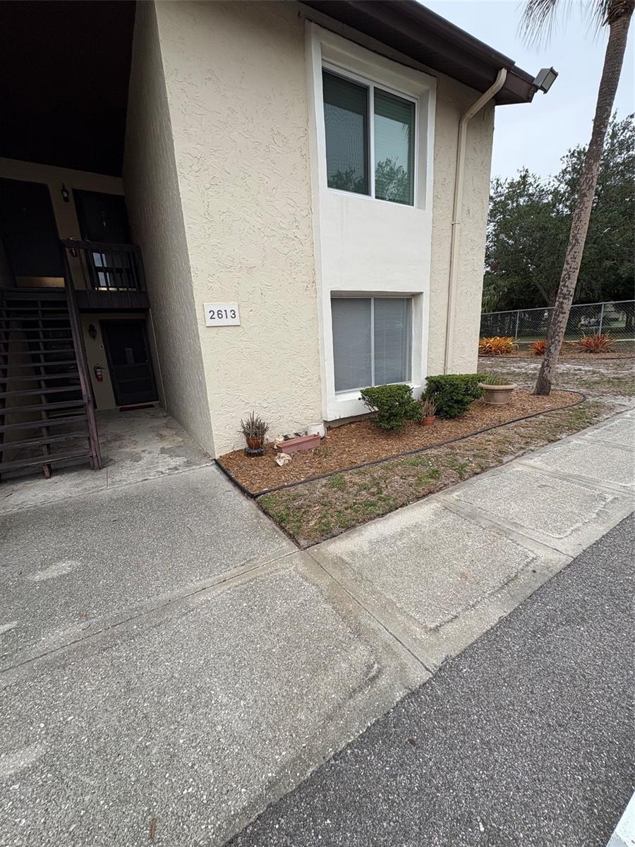 2613 PINE LAKE TER #B Property Photo 1