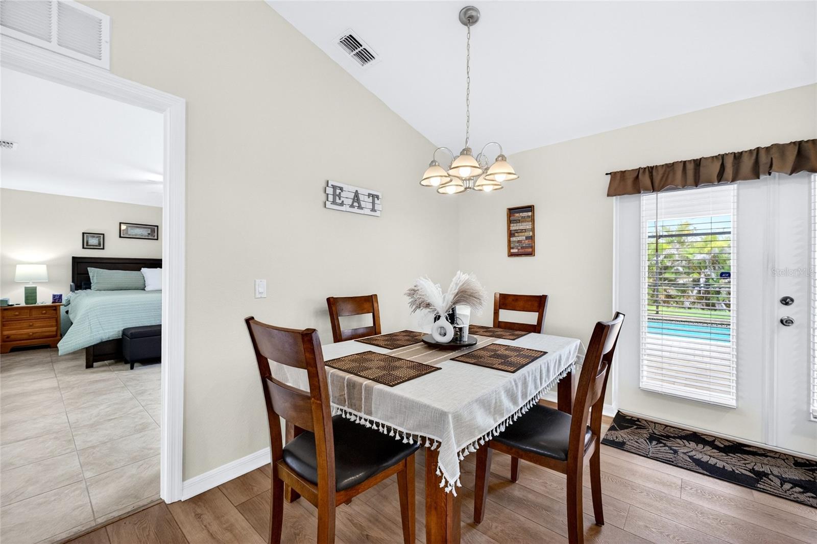 12176 Appleberg Cir Property Photo 11