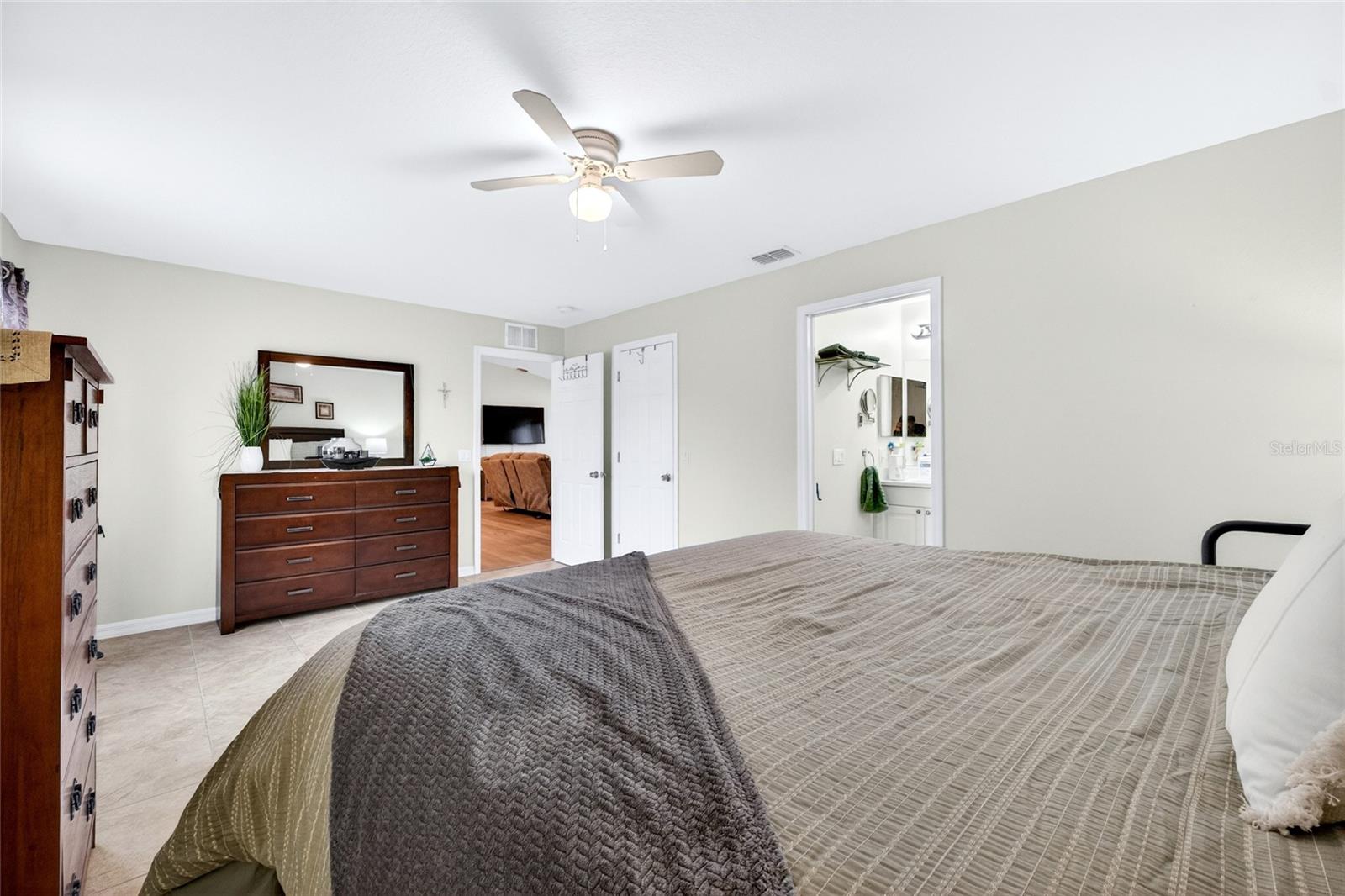 12176 Appleberg Cir Property Photo 15